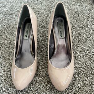 Steve Madden Nude Heels size 8